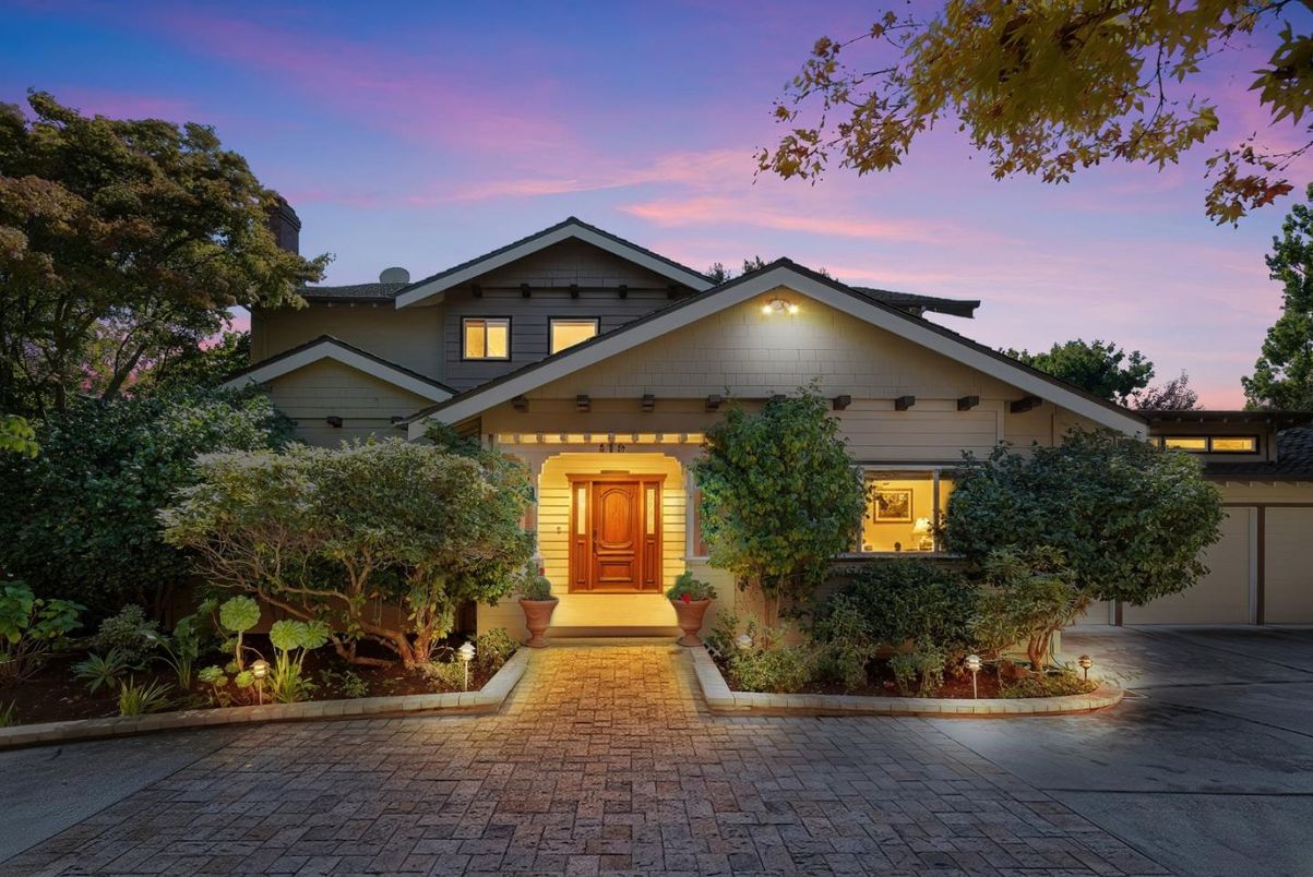 Exterior, Facade, American Craftsman