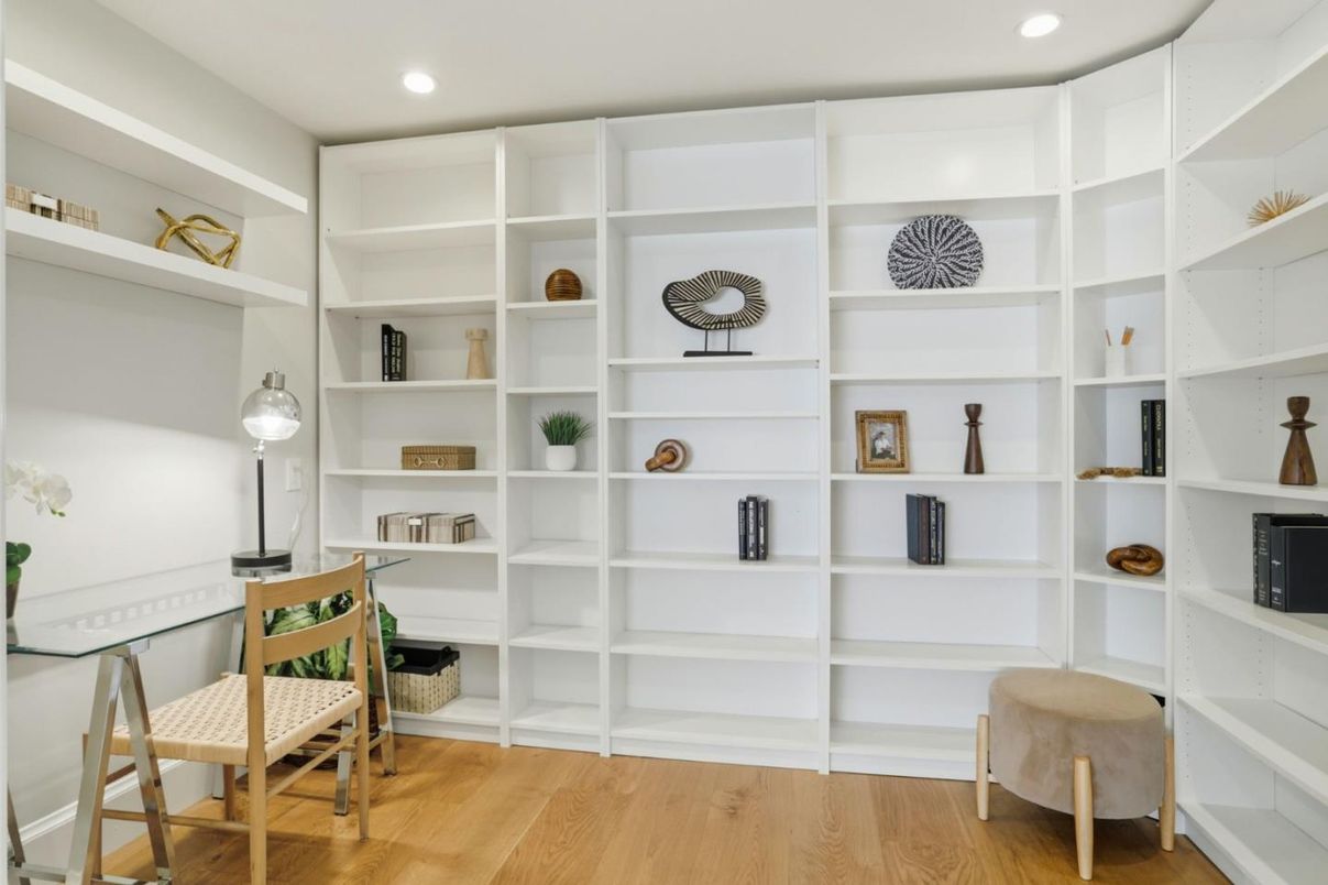 Home Office, Interior, Recessed Lighting, Wood Texture Flooring