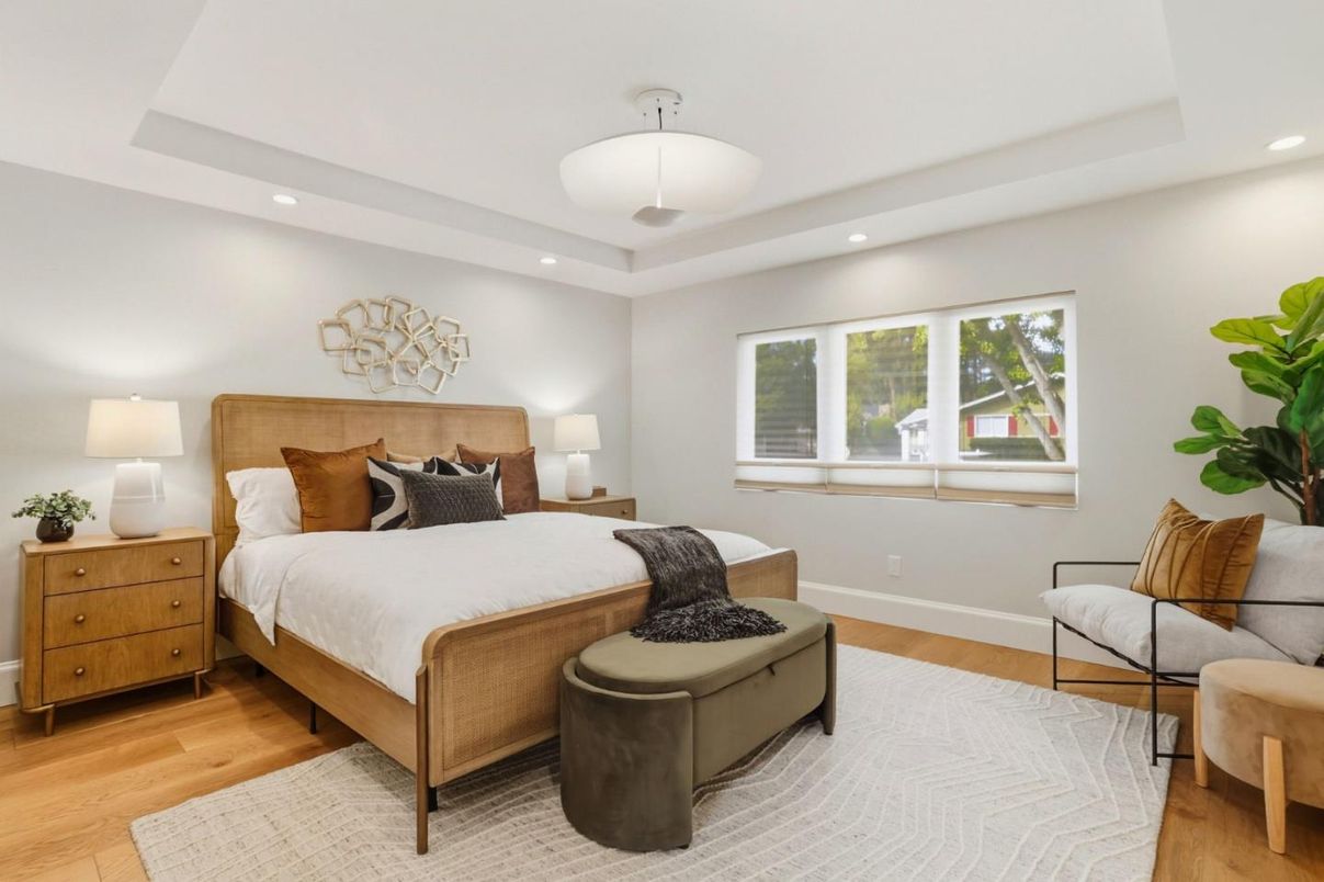 Bedroom, Interior, Recessed Lighting, Wood Texture Flooring