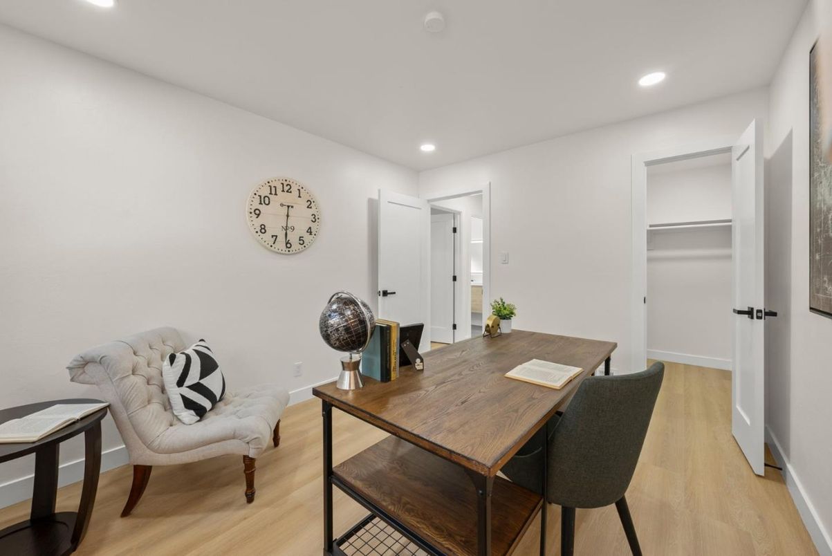 Dining room, Interior, Recessed Lighting, Wood Texture Flooring