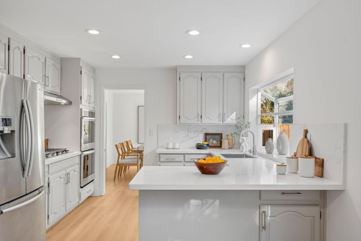 Interior, Kitchen, Recessed Lighting, Wood Texture Flooring