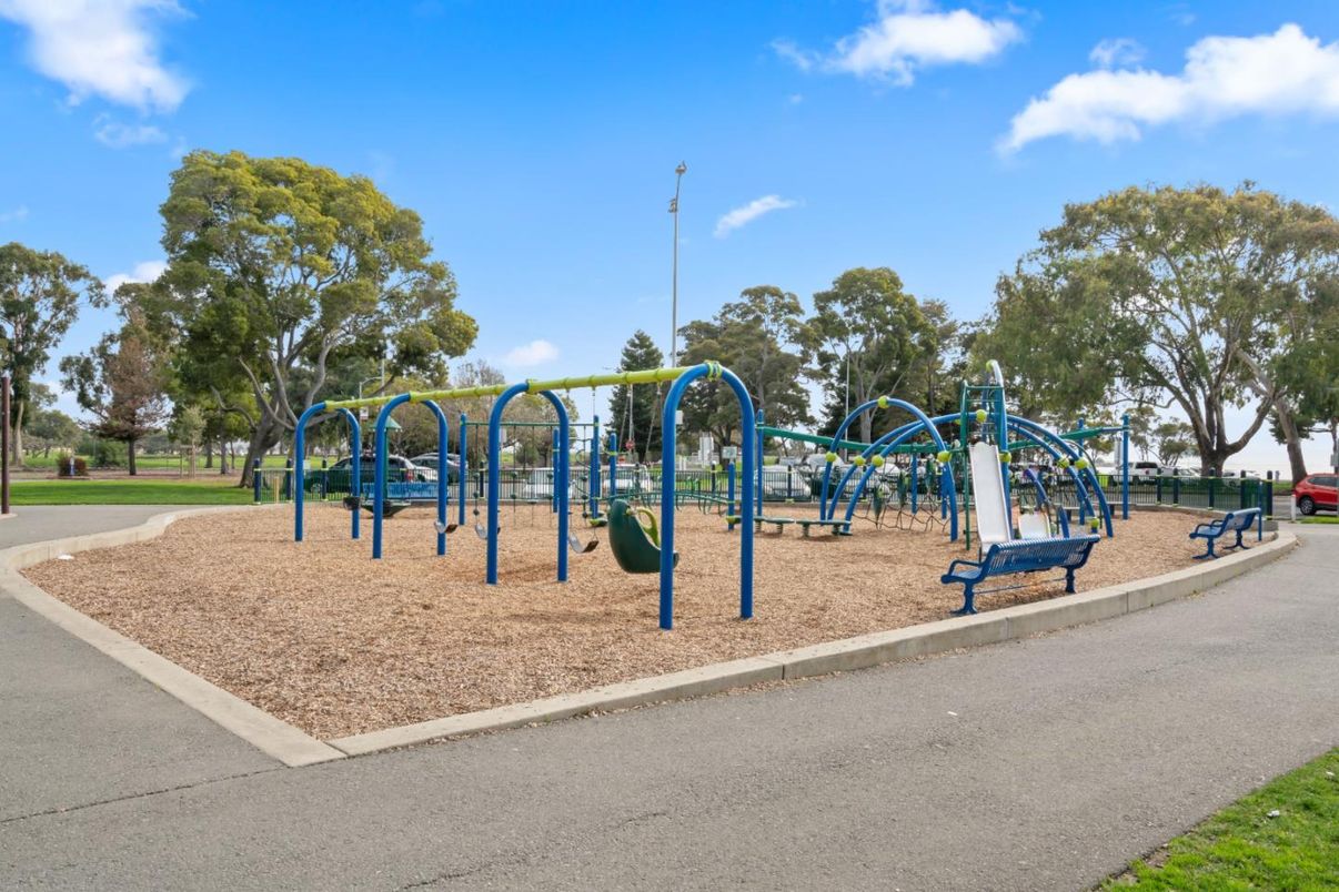 Backyard, Exterior, Playground