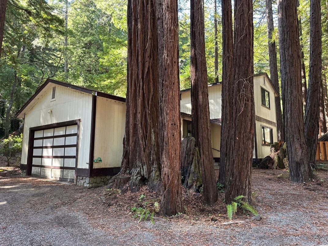 Detached Garage, Exterior