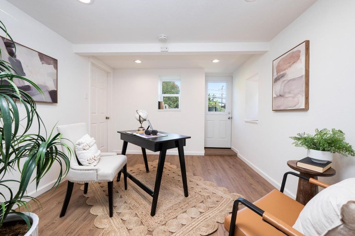 Home Office, Interior, Recessed Lighting, Wood Texture Flooring