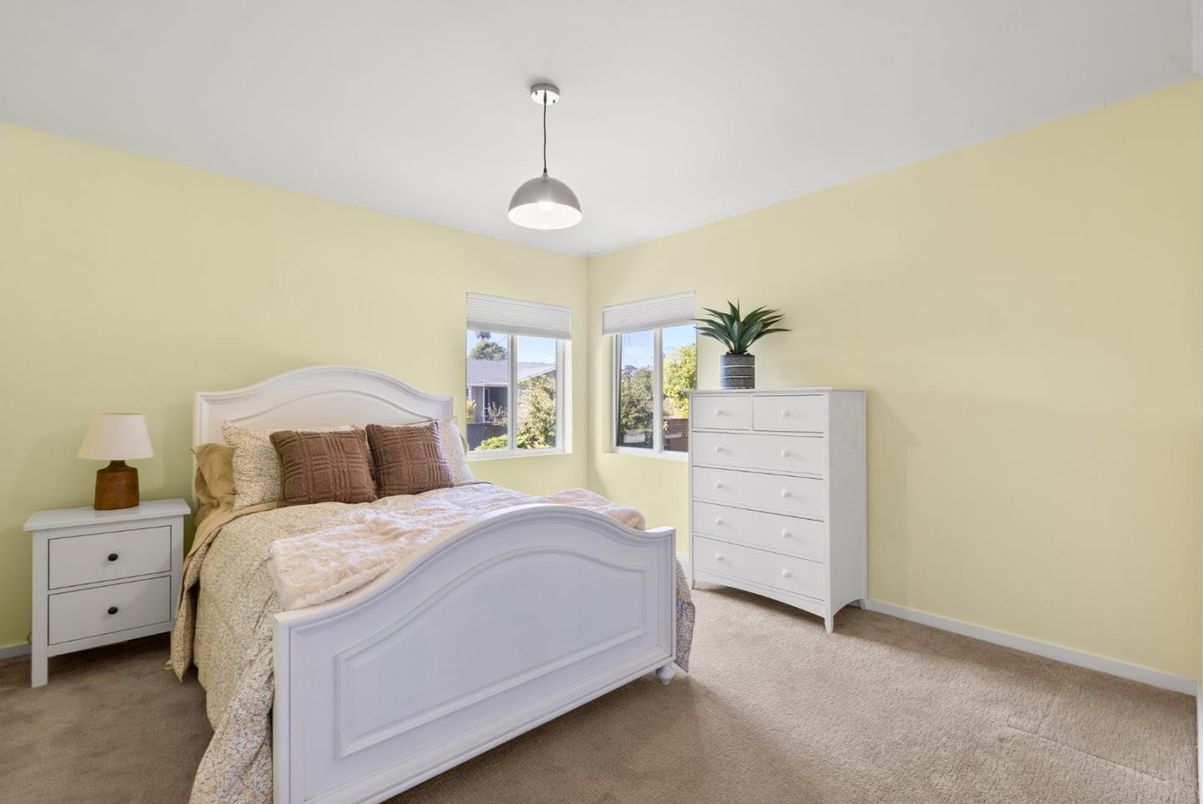 Bedroom, Interior, Pendant Lights