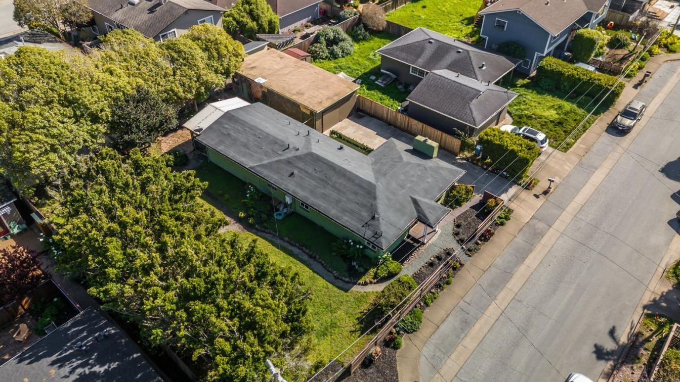 Exterior, Drone