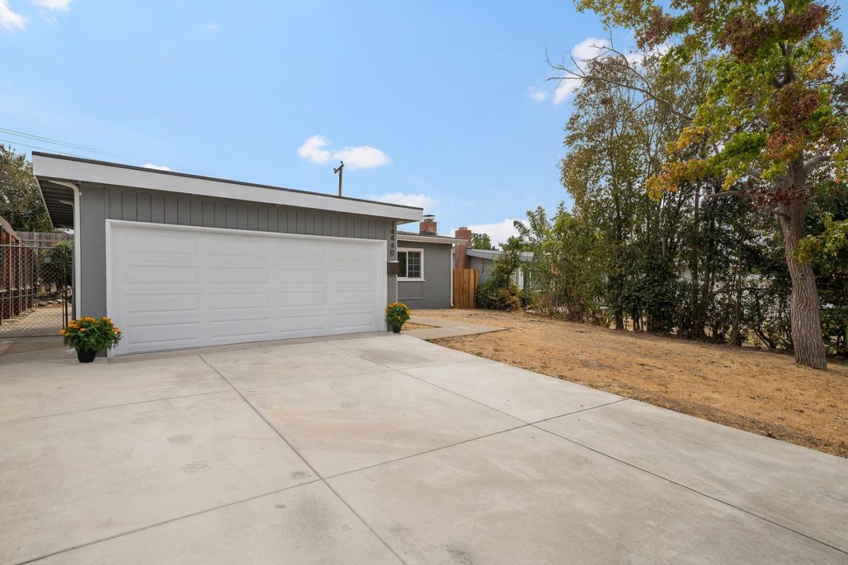 Backyard, Detached Garage, Exterior