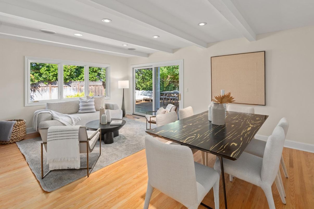 Dining room, Interior, Living room, Recessed Lighting, Wood Texture Flooring