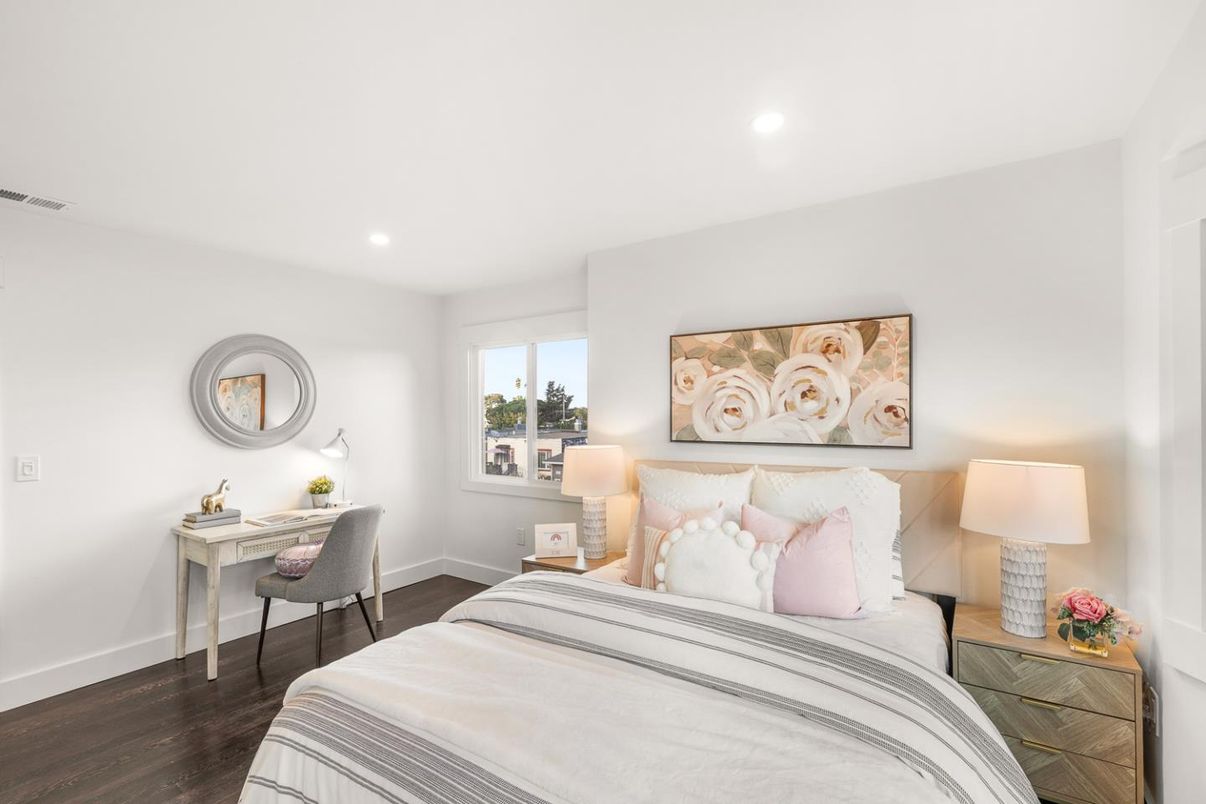 Bedroom, Home Office, Interior, Recessed Lighting, Wood Texture Flooring