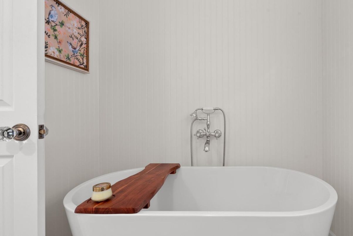 Bathroom, Free Standing Baths, Interior