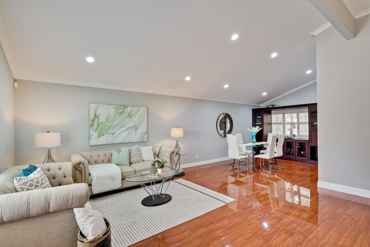 Dining room, Interior, Living room, Recessed Lighting, Wood Texture Flooring