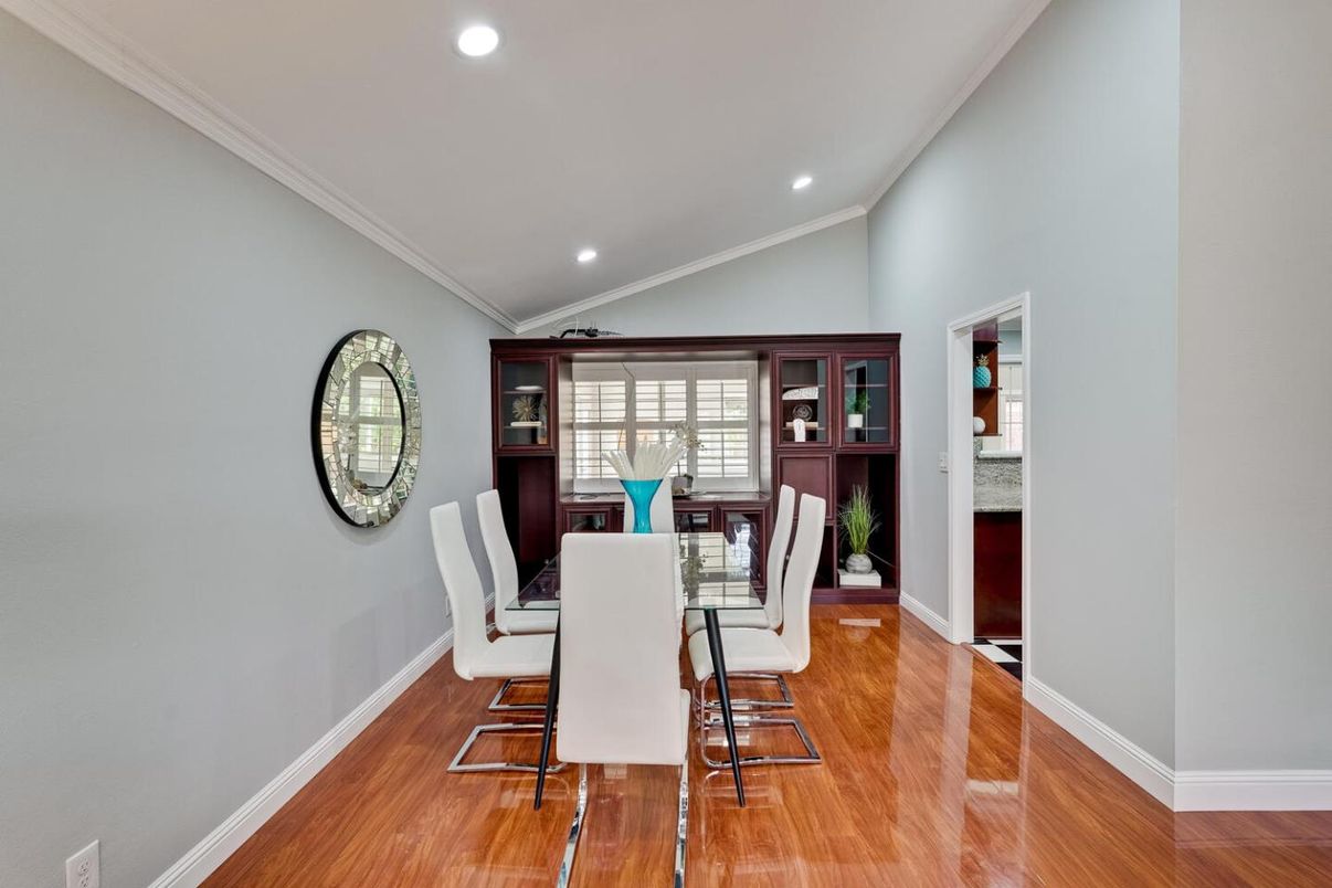 Dining room, Interior, Recessed Lighting, Wood Texture Flooring