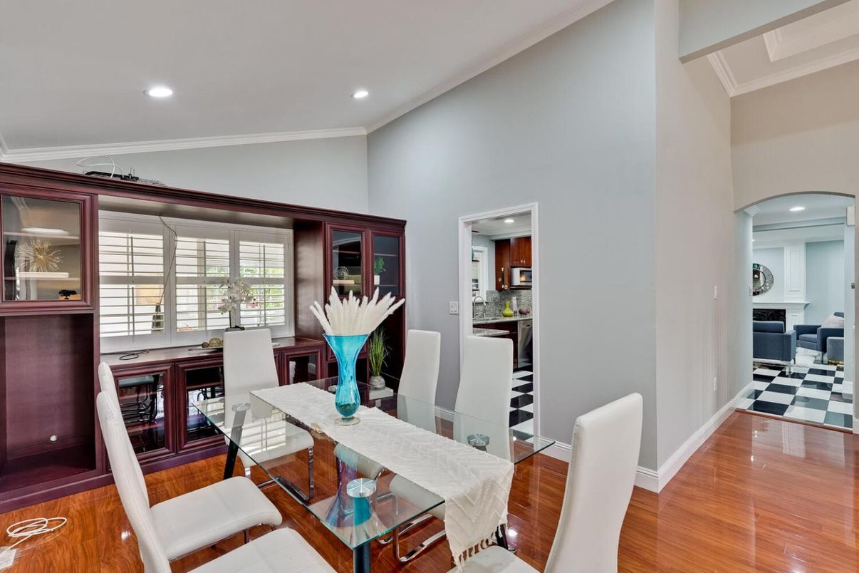 Dining room, Interior, Recessed Lighting, Wood Texture Flooring