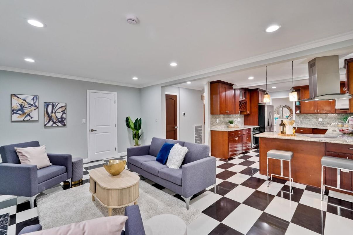 Interior, Kitchen, Living room, Pendant Lights, Recessed Lighting