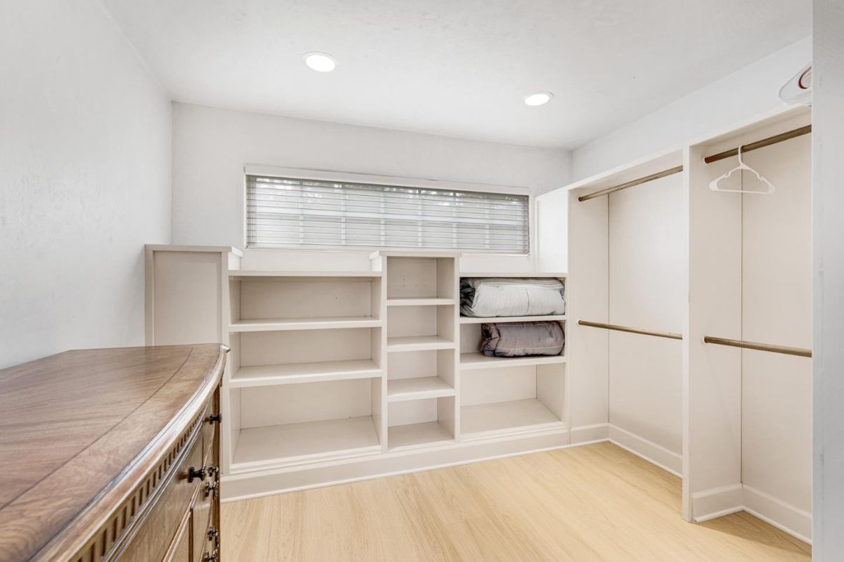 Interior, Recessed Lighting, Walk-in Closets, Wood Texture Flooring
