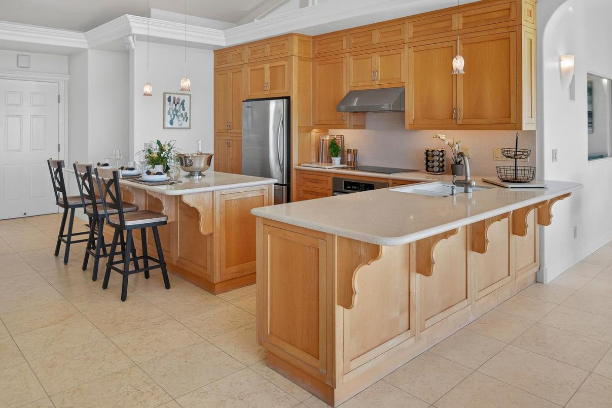 Interior, Kitchen, Pendant Lights, Recessed Lighting, Stainless Steel Appliances