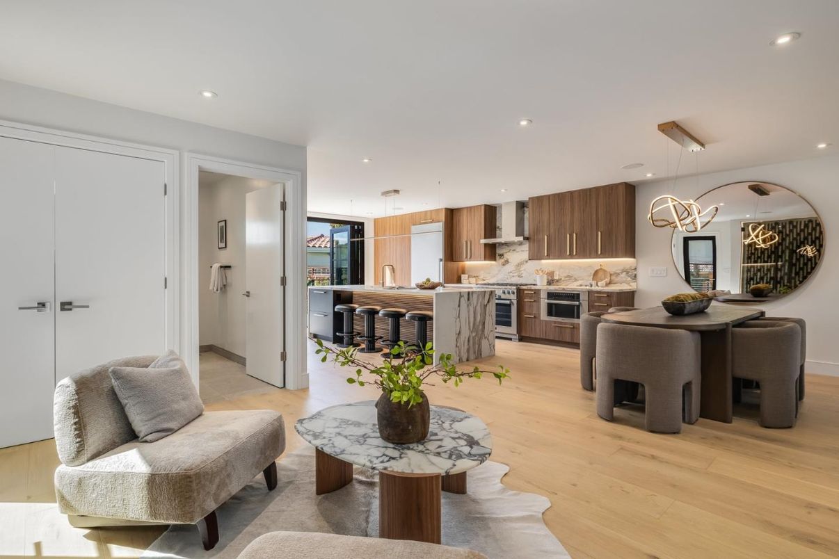 Dining room, Interior, Kitchen, Pendant Lights, Recessed Lighting, Stainless Steel Appliances, Wood Texture Flooring