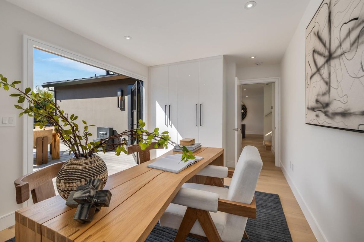 Dining room, Interior, Recessed Lighting, Wood Texture Flooring