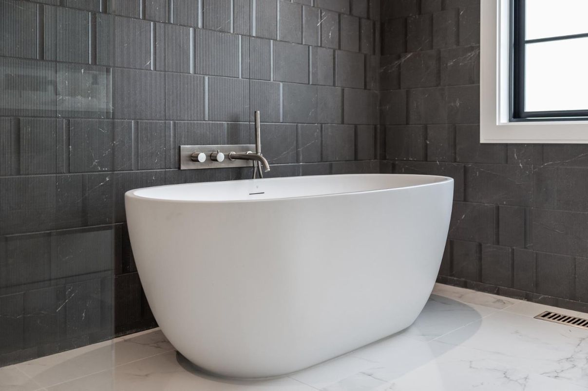 Bathroom, Free Standing Baths, Interior, Marble, Marble Walls