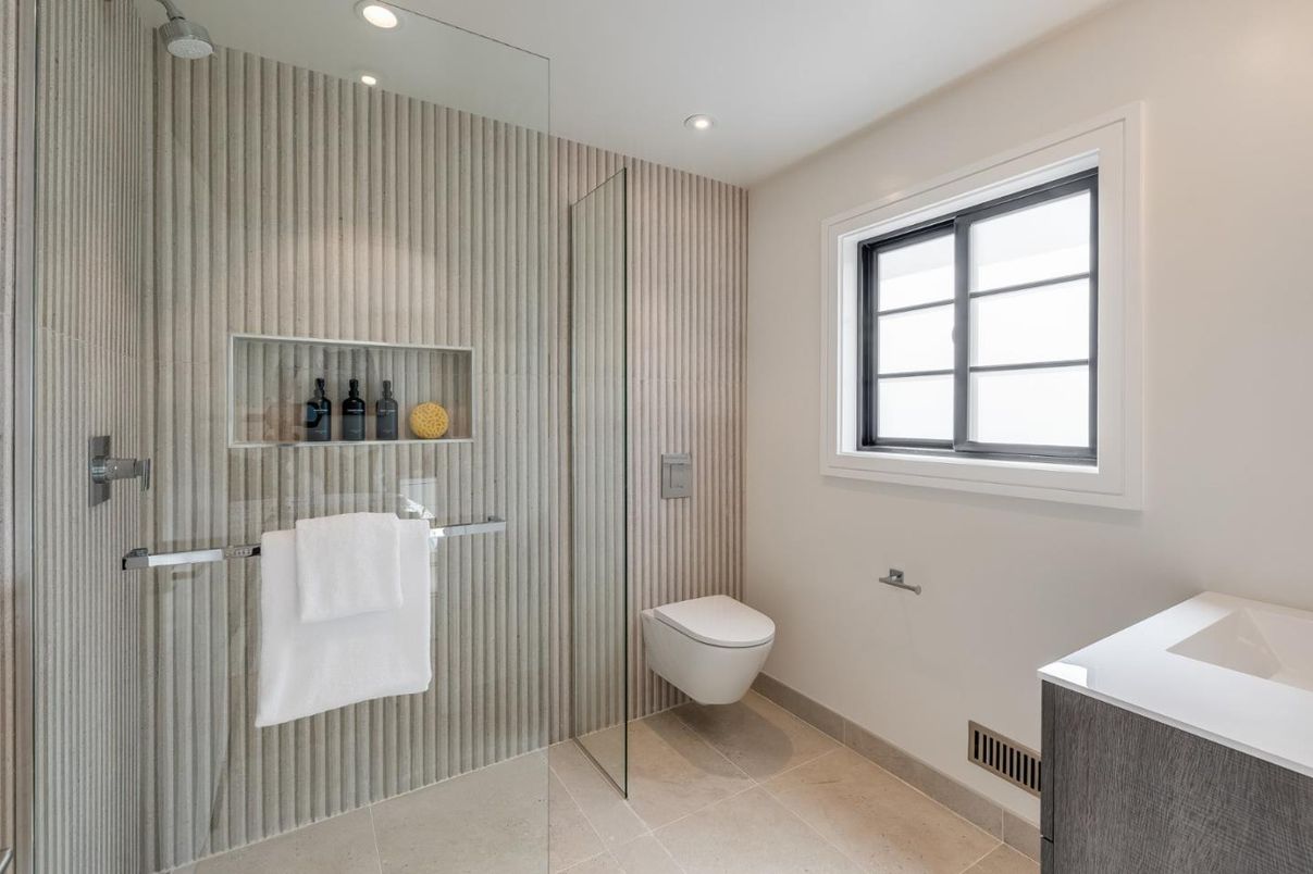 Bathroom, Interior, Recessed Lighting