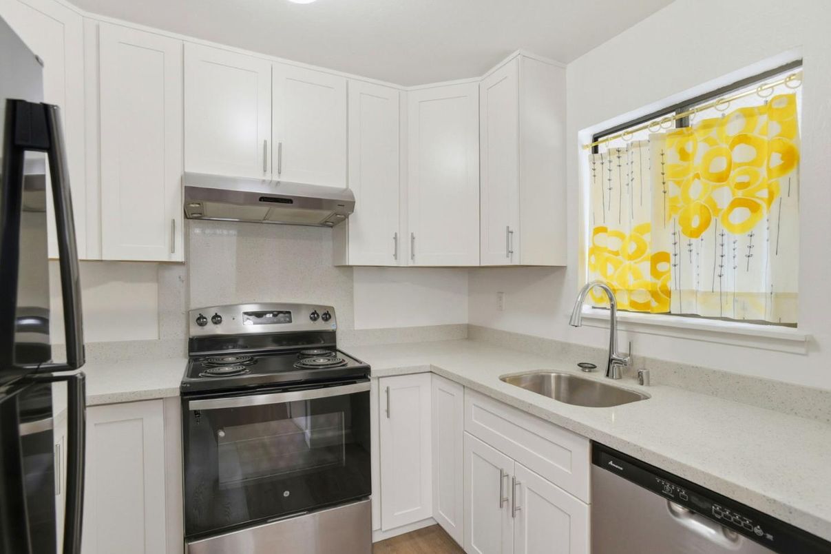 Interior, Kitchen, Stainless Steel Appliances, Wood Texture Flooring