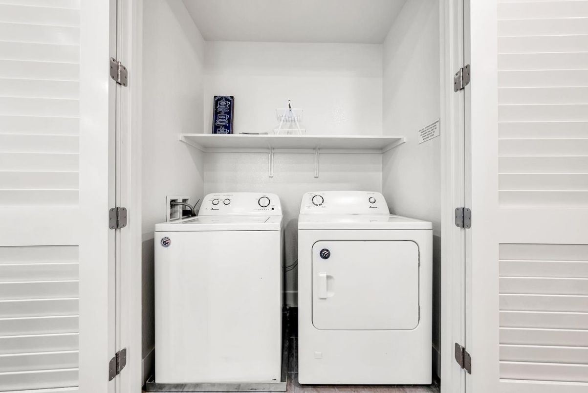 Interior, Utility Closets, Washer