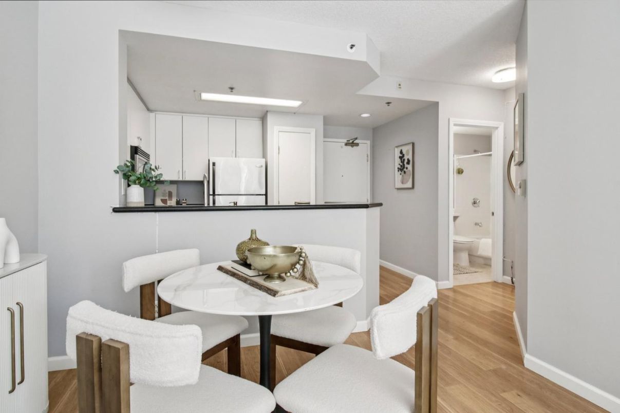 Dining room, Interior, Kitchen, Recessed Lighting, Wood Texture Flooring