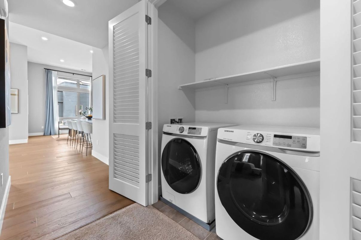 Interior, Recessed Lighting, Utility Closets, Washer, Wood Texture Flooring