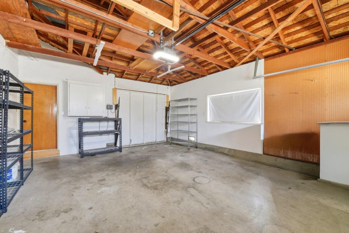 Garage, Interior, Wooden Beams, Wooden Ceilings