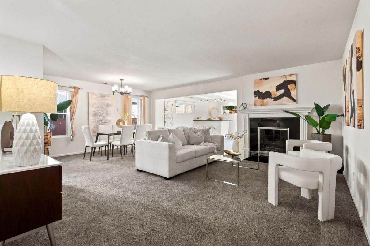 Chandelier, Dining room, Fireplace, Interior, Living room