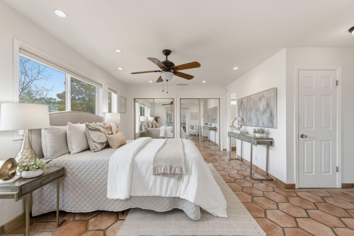 Bedroom, Interior, Recessed Lighting