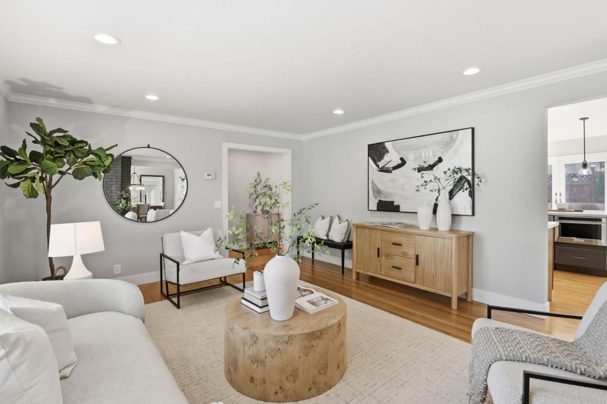 Interior, Living room, Pendant Lights, Recessed Lighting, Wood Texture Flooring