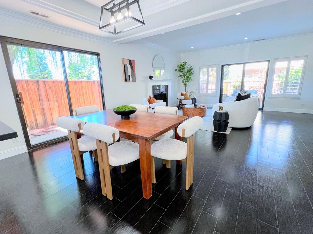 Dining room, Fireplace, Interior, Living room, Pendant Lights, Recessed Lighting, Wood Texture Flooring