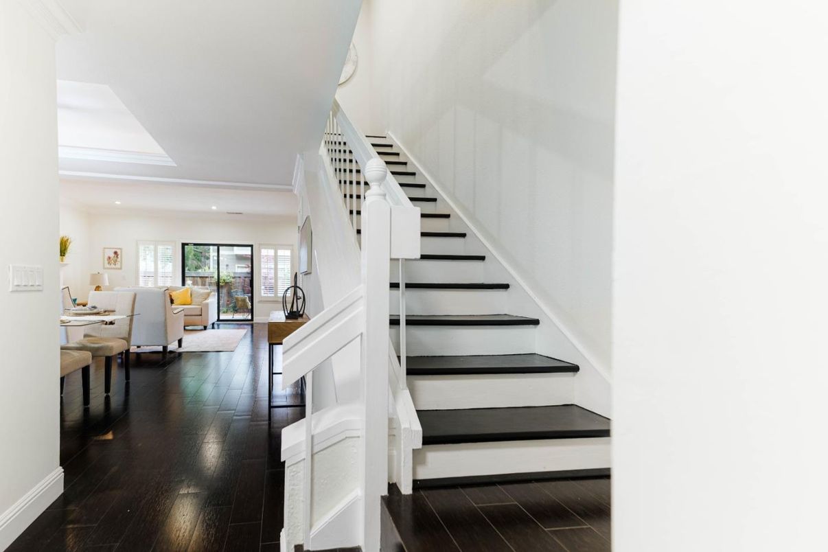 Dining room, Interior, Living room, Recessed Lighting, Wood Texture Flooring