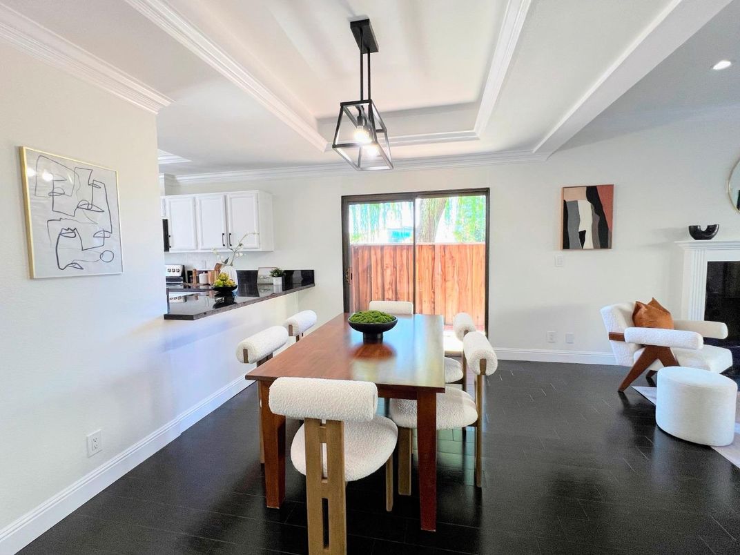 Dining room, Interior, Kitchen, Pendant Lights, Recessed Lighting
