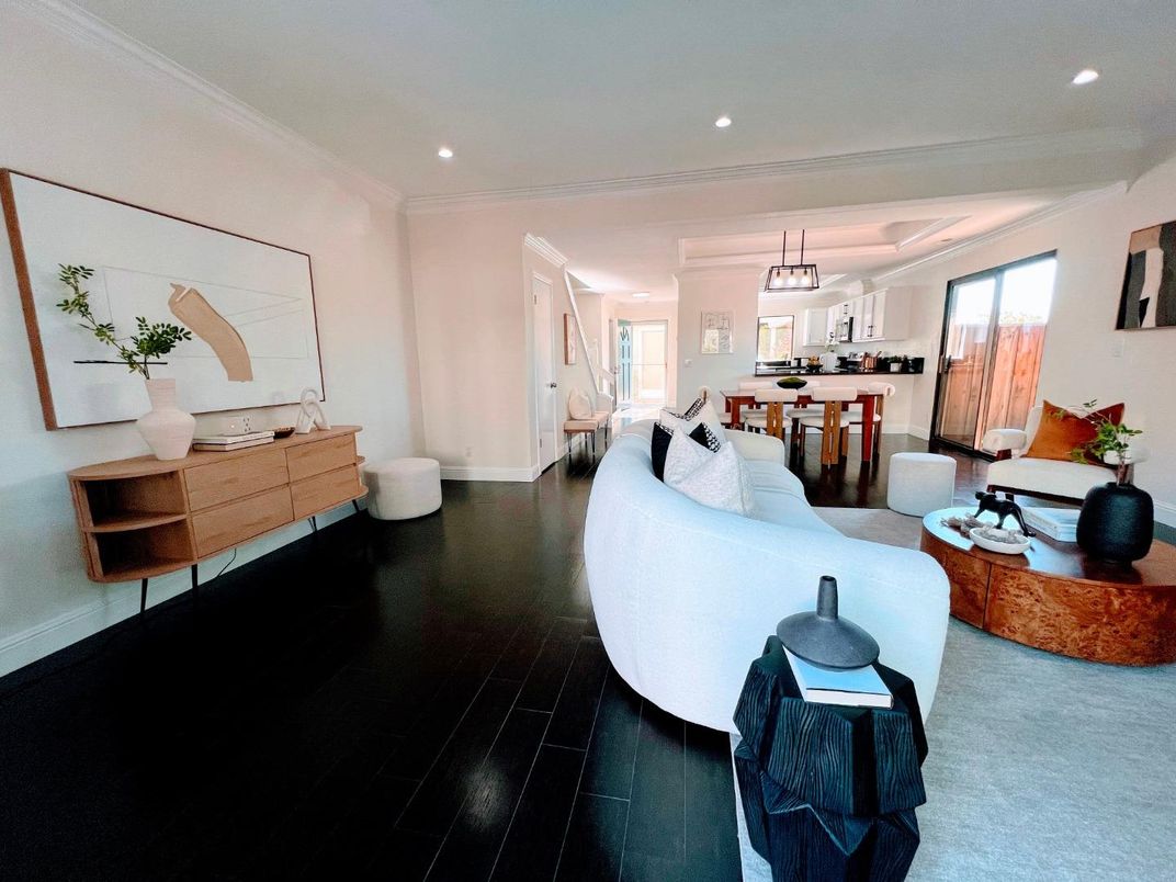 Dining room, Interior, Kitchen, Living room, Pendant Lights, Recessed Lighting, Wood Texture Flooring