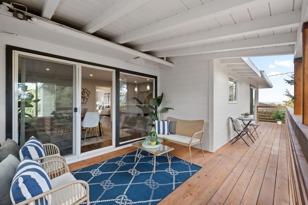 Exterior, Wood Texture Flooring