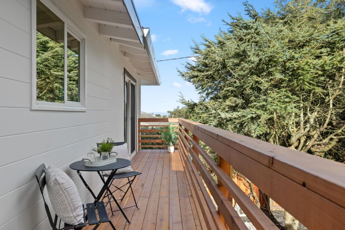 Exterior, Wood Texture Flooring