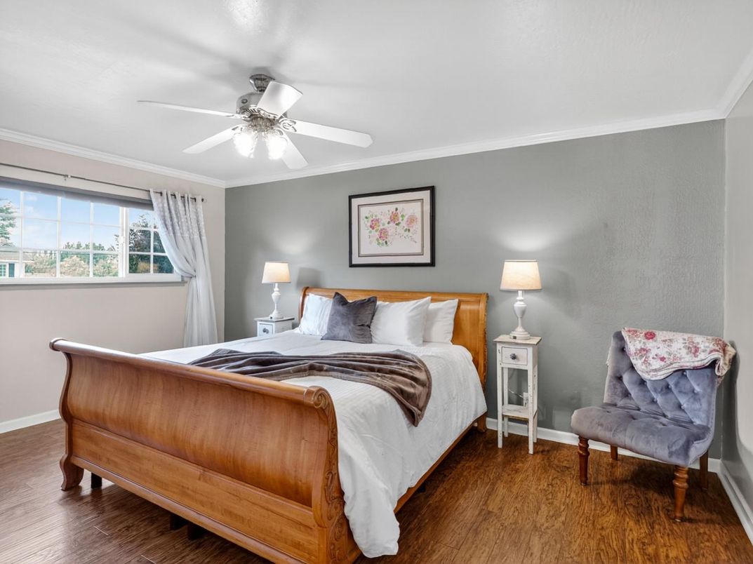 Bedroom, Interior, Wood Texture Flooring
