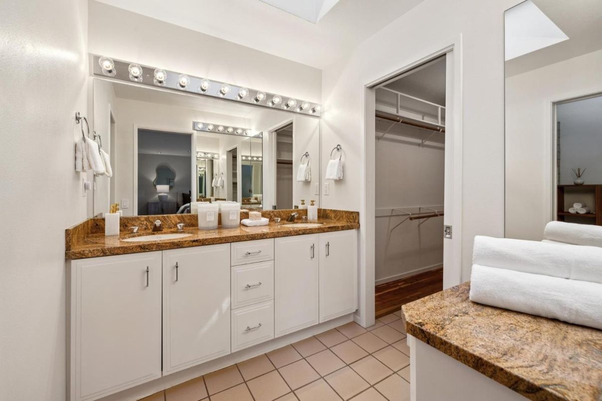 Bathroom, Dual Sink Vanities, Interior, Walk-in Closets