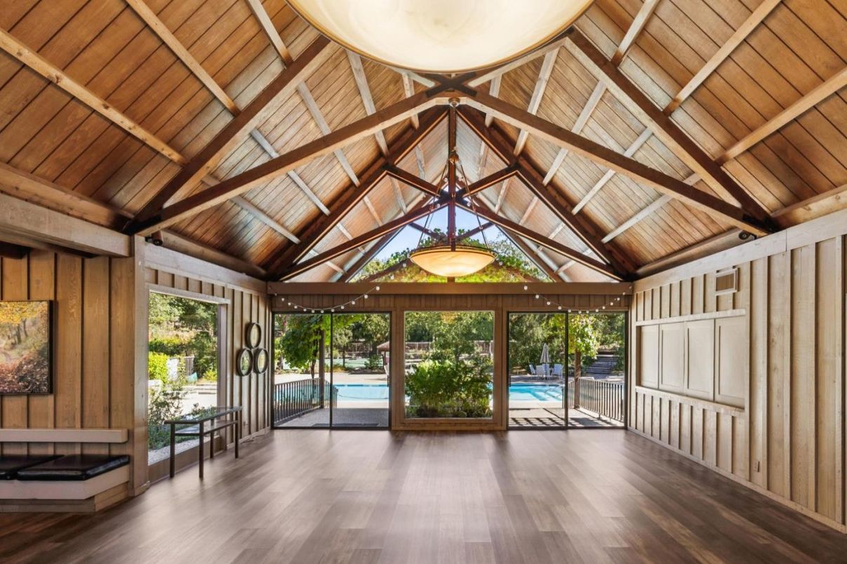 Interior, Pendant Lights, Wooden Beams, Wooden Ceilings, Wood Texture Flooring