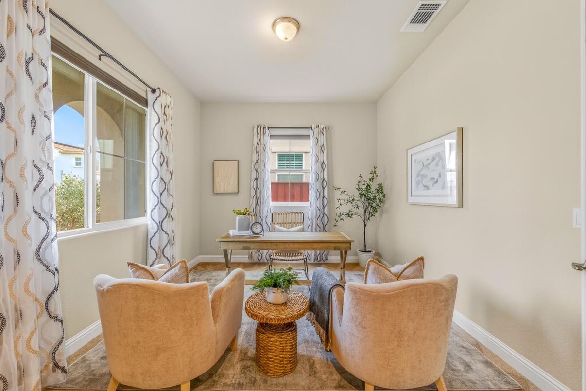 Home Office, Interior