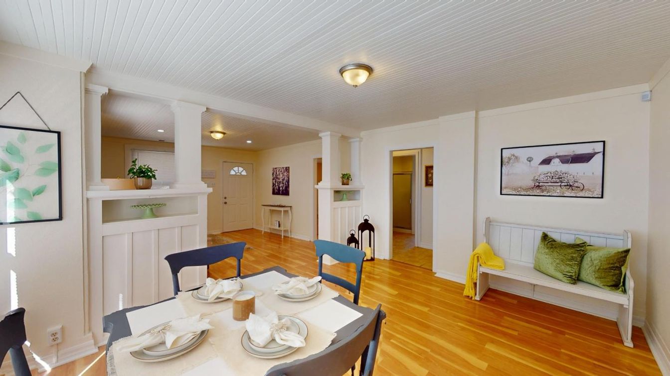 Dining room, Interior, Recessed Lighting, Wood Texture Flooring