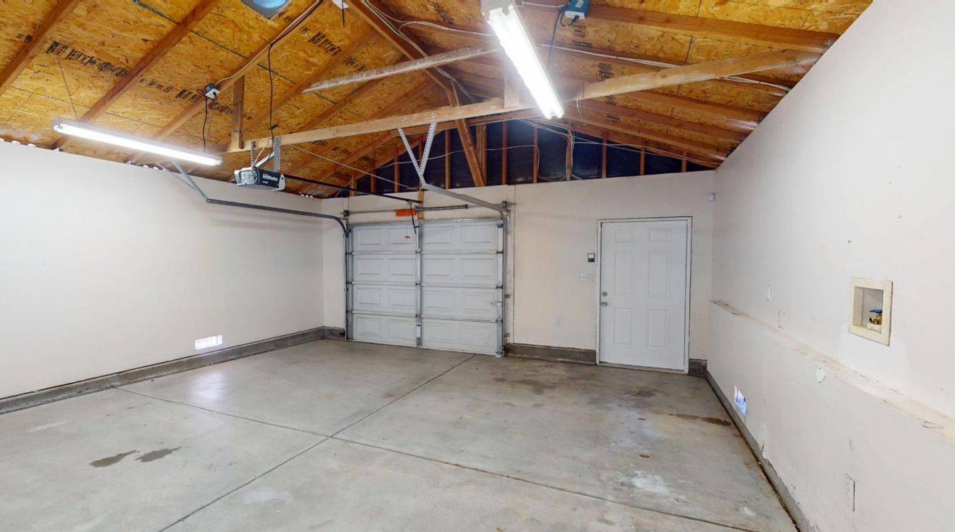 Garage, Interior, Wooden Beams, Wooden Ceilings