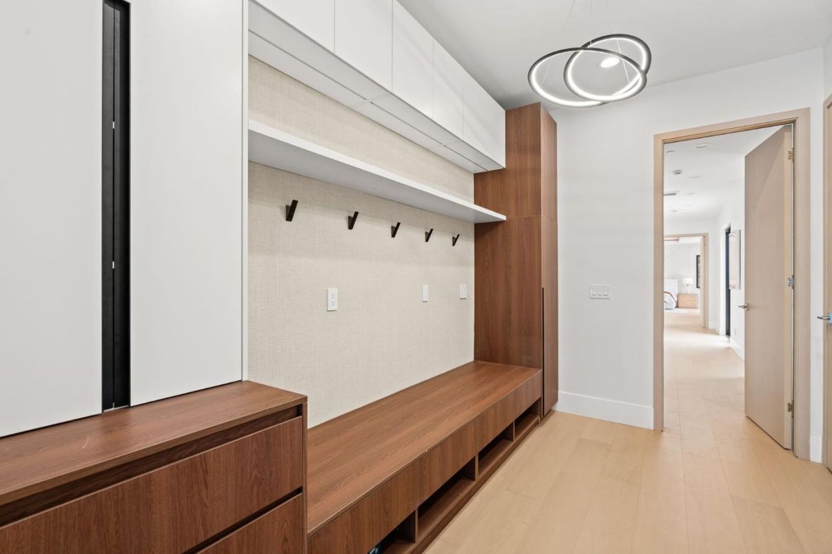 Interior, Pendant Lights, Wood Texture Flooring
