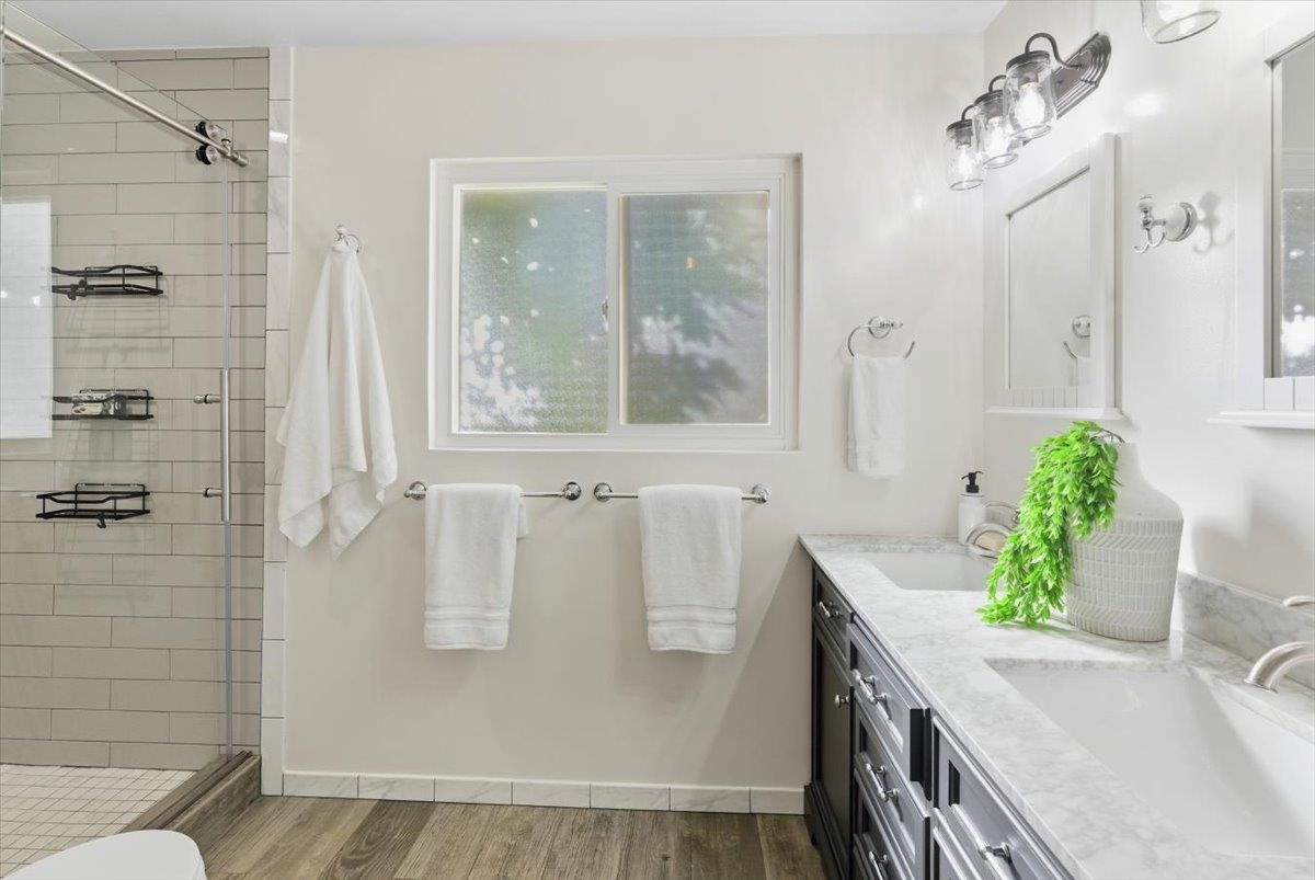 Bathroom, Dual Sink Vanities, Interior, Wood Texture Flooring