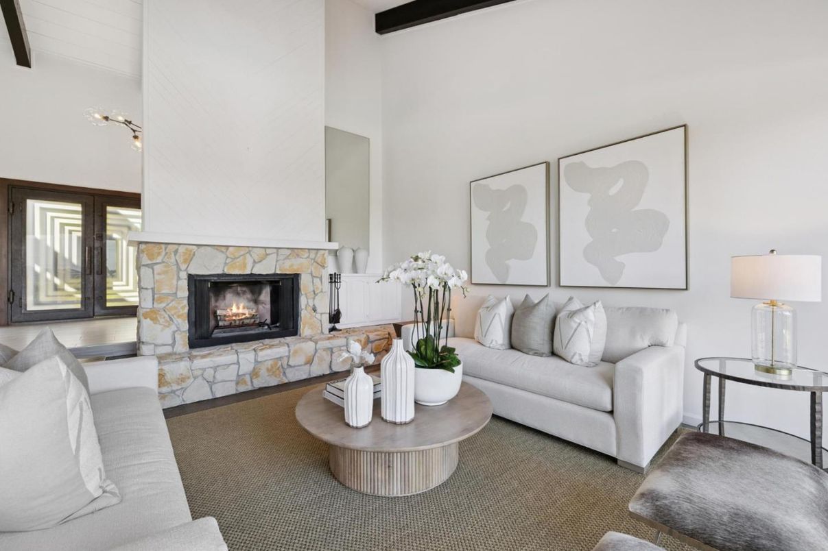 Fireplace, Interior, Living room