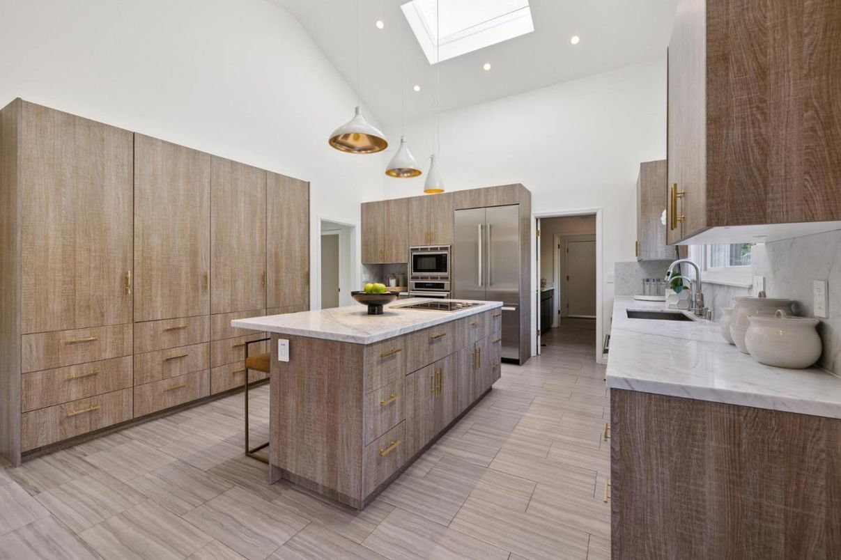 Interior, Kitchen, Pendant Lights, Recessed Lighting, Stainless Steel Appliances