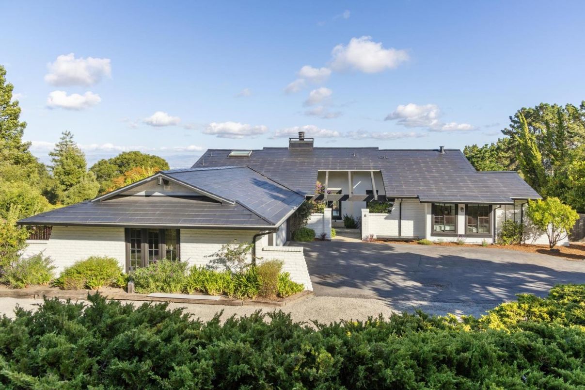 Exterior, Facade, Solar Panels, Ranch