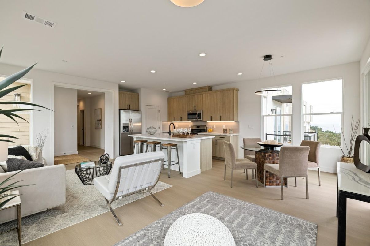 Dining room, Interior, Kitchen, Living room, Pendant Lights, Recessed Lighting, Stainless Steel Appliances, Wood Texture Flooring